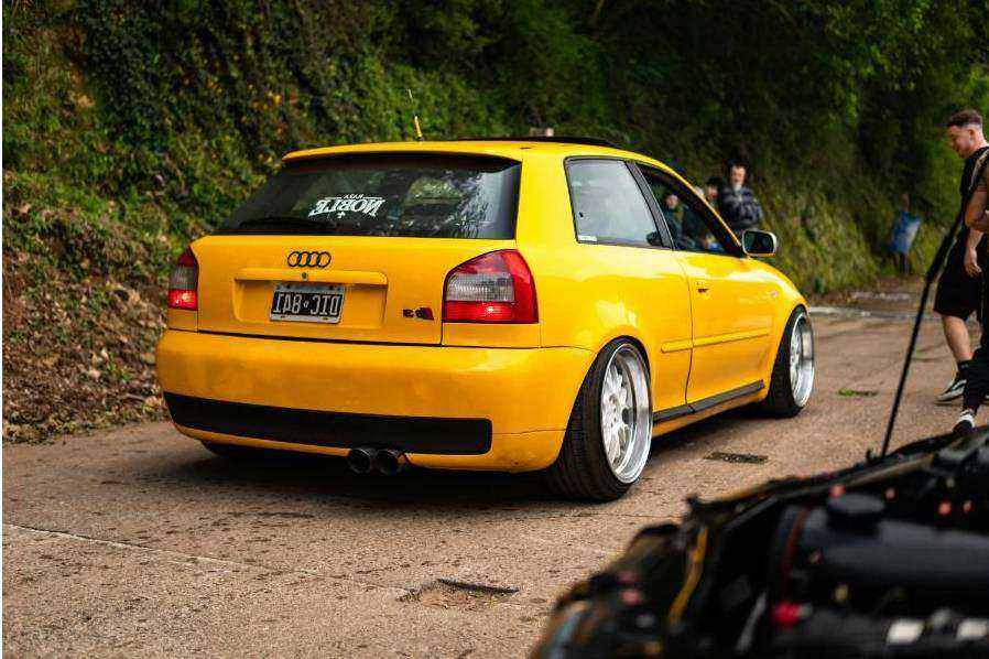 Long term car hire - crop